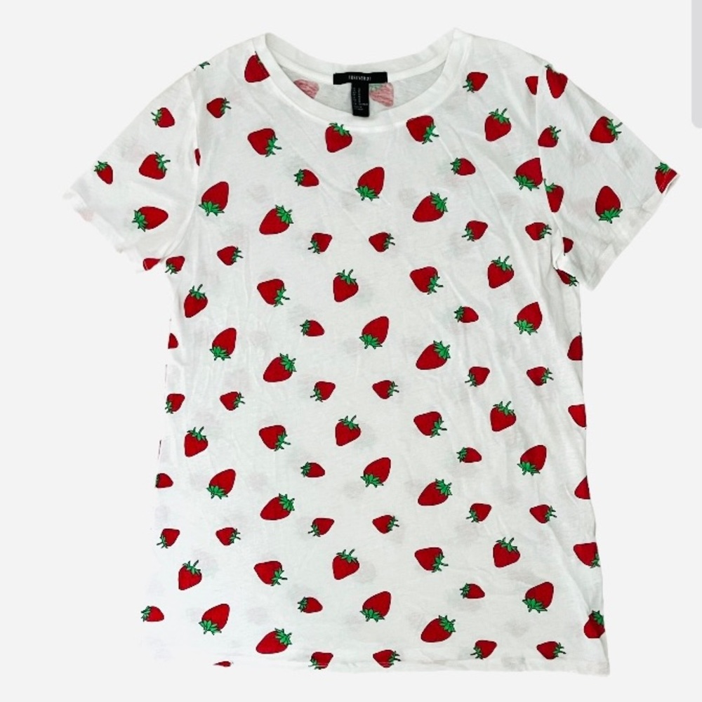 Strawberry Fruit Print White T-Shirt F21 EUC Medium Novelty Fruit Red Costume